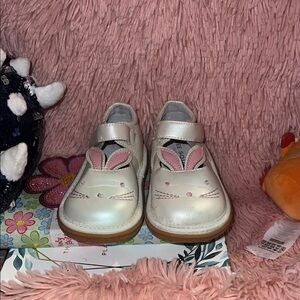 Adorable Bunny Kids Shoes in Cream and Pink